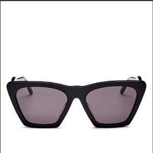 Illesteva ‘Lisbon’ sunglasses in Black/Grey